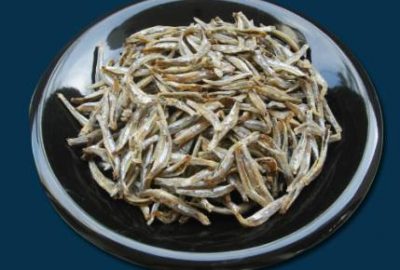 Headless anchovy dried